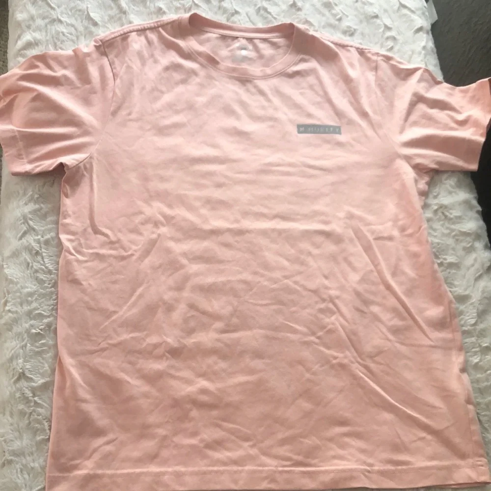 Hurley Men’s Short Sleeve Tee - Picture 2 of 6